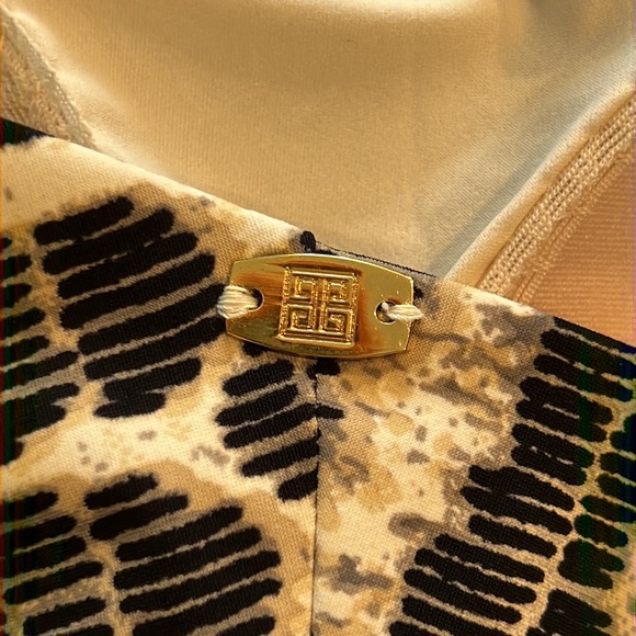 NWOT Amoressa Sierra Leone Gemini One Piece - Picture 12 of 16